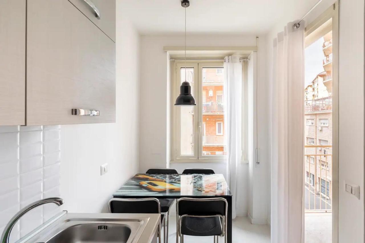 Roma -Stazione Tiburtina•Metro•Wi-Fi•Netflix Appartement Buitenkant foto